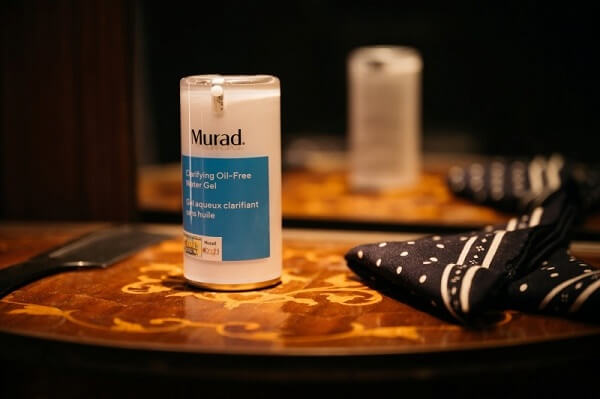 Murad Clarifying Oil Free Water Gel sử dụng công nghệ trị mụn độc quyền