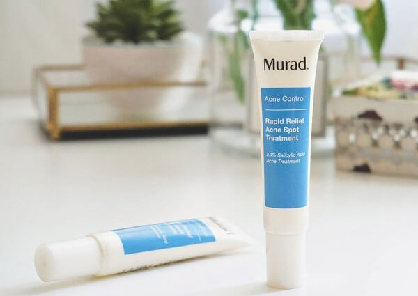 Murad Rapid Relief Acne Spot Treatment là sản phẩm trị mụn có chứa axit salicylic