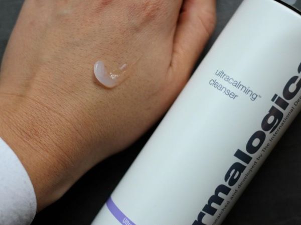 Sữa rửa mặt Dermalogica Ultracalming Cleanser dịu nhẹ, bảo vệ da tối ưu